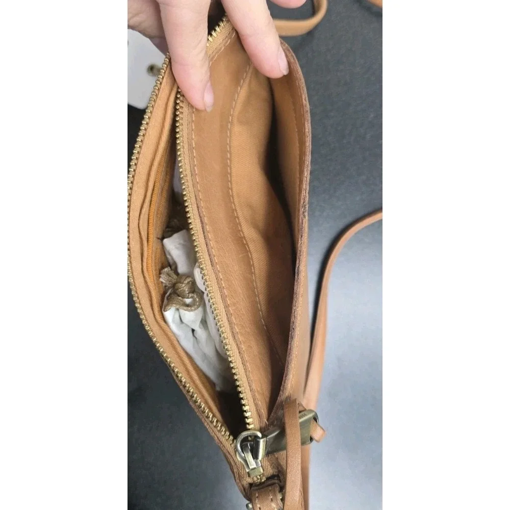 New HOBO‎ Darcy Adjustable Brown Leather Crossbody Harvest Wheat Boho Purse Bag